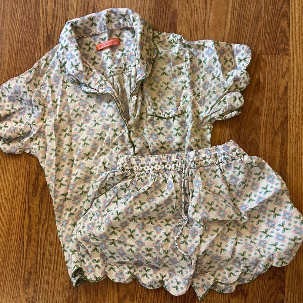 Brooks Ave  Women's Floral Scallop Pajama Set Green Size Medium
